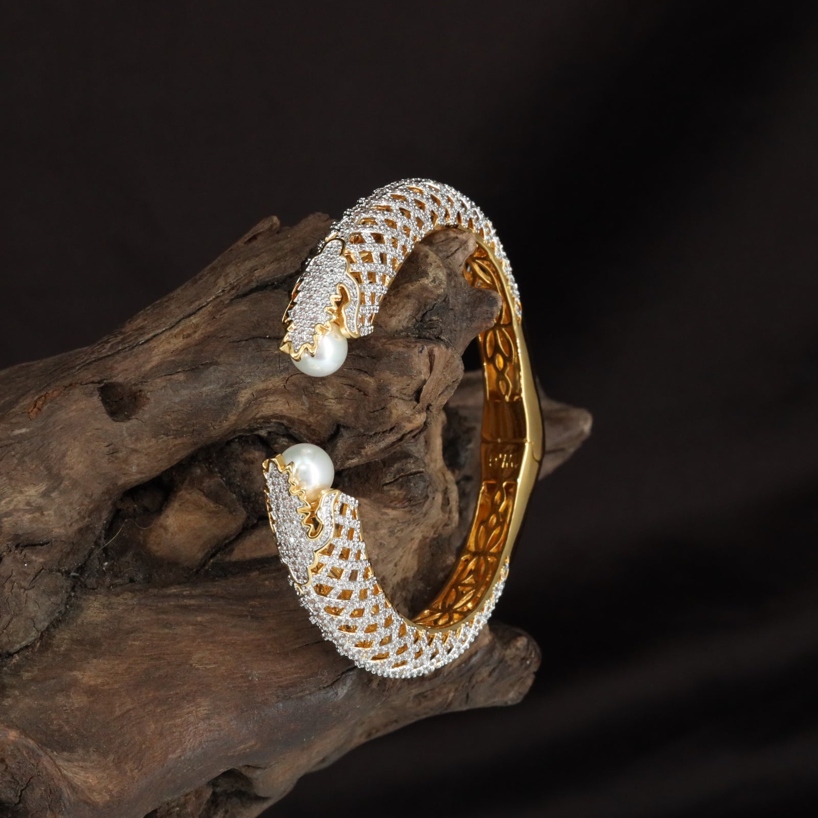 Mystara Crystal Kada with Refined Open Weave Alignment