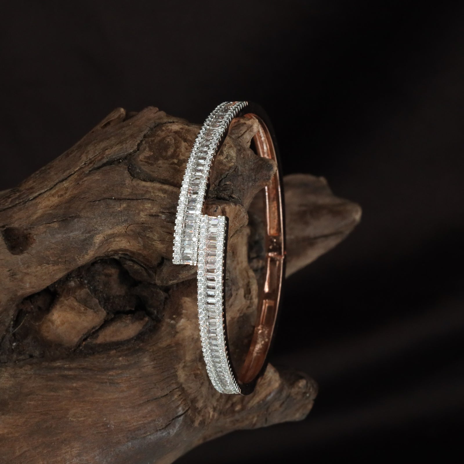 Premium Broad Kada with Structured Crystal Arrangement