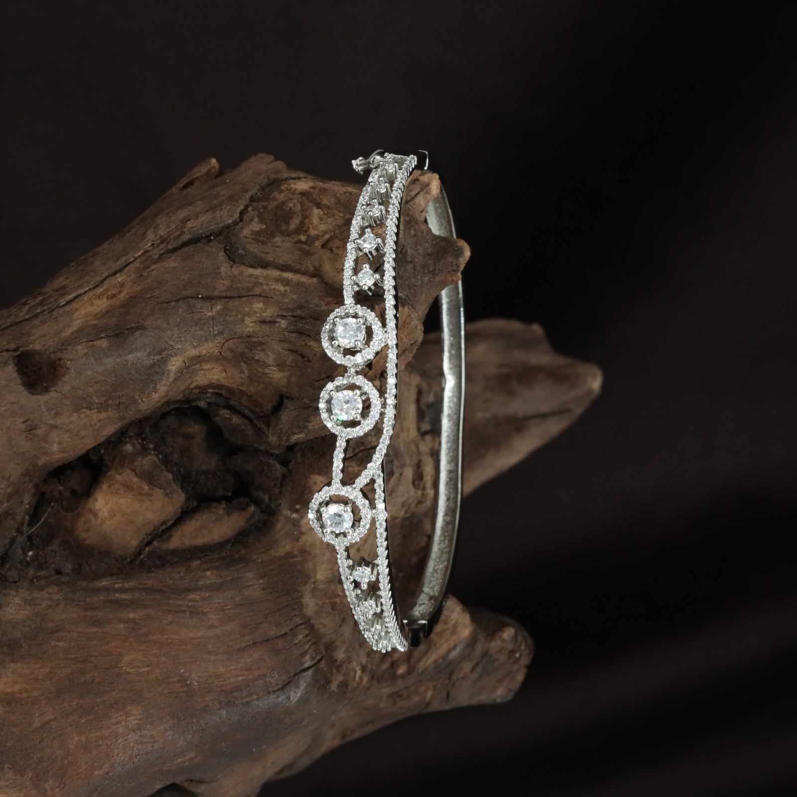 Signature Twin Flower Kada with Structured Stone Detailing