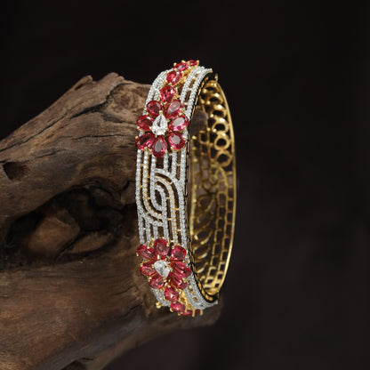 Decorative Floral Border Kada with Openwork Centre Pattern