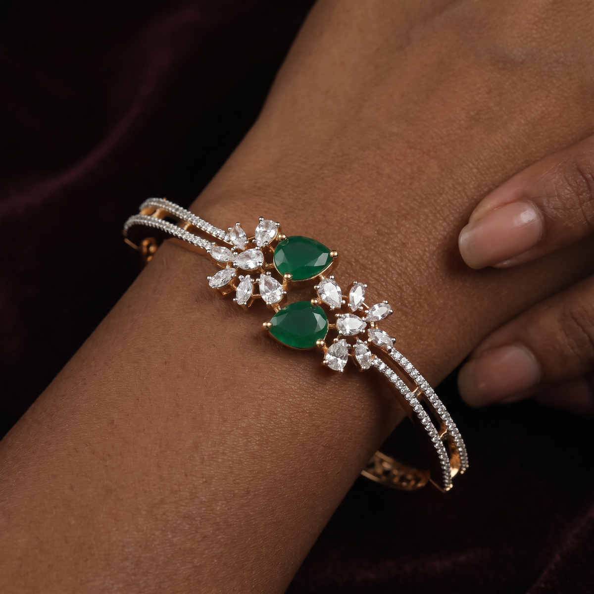Petal Cluster Connector Kada with Contemporary Open Design