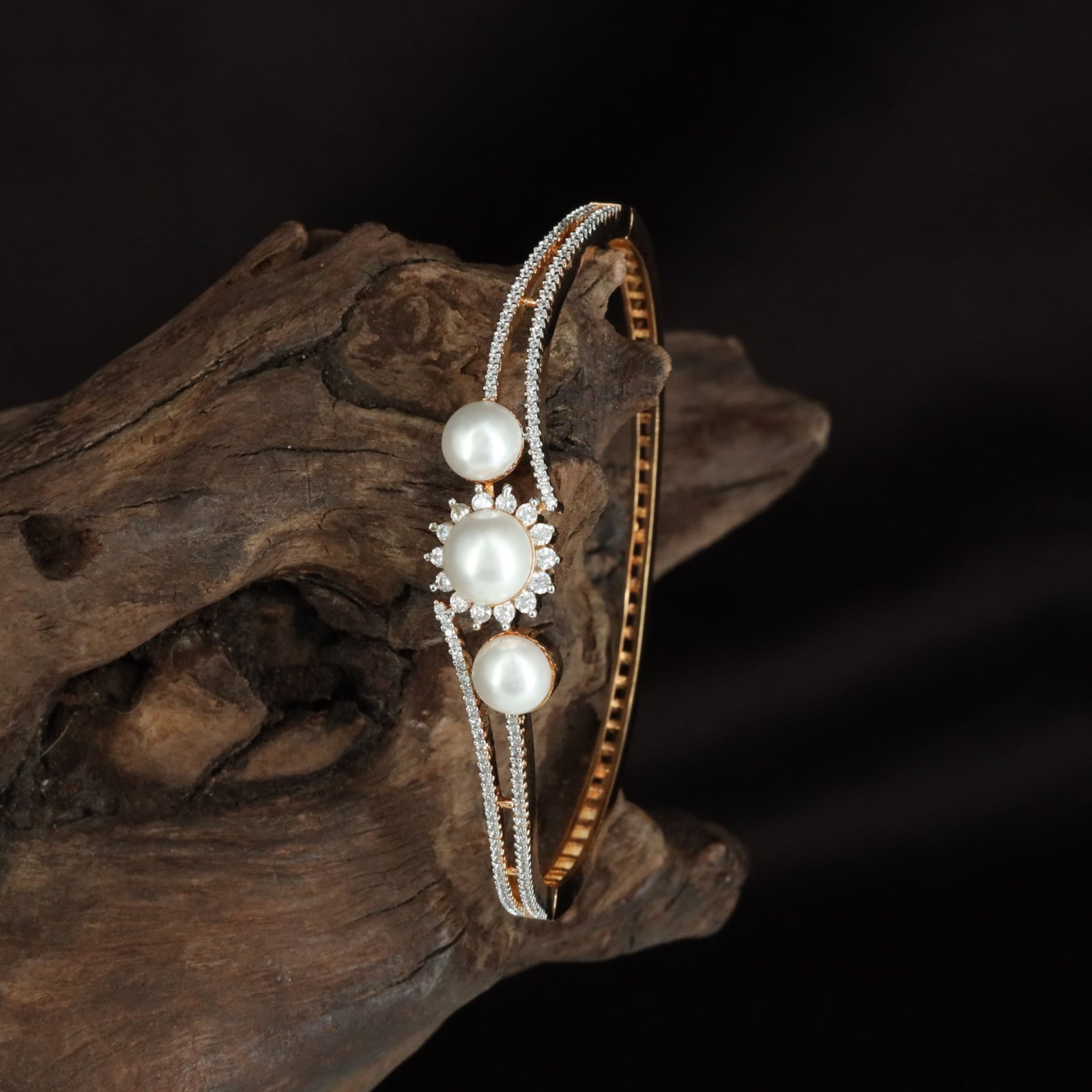 Infinity Pearl Kada with Structured Crystal Styling