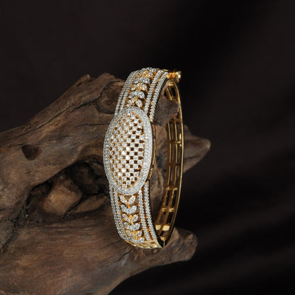 Dazzle Oval Kada with Refined Geometric Pattern