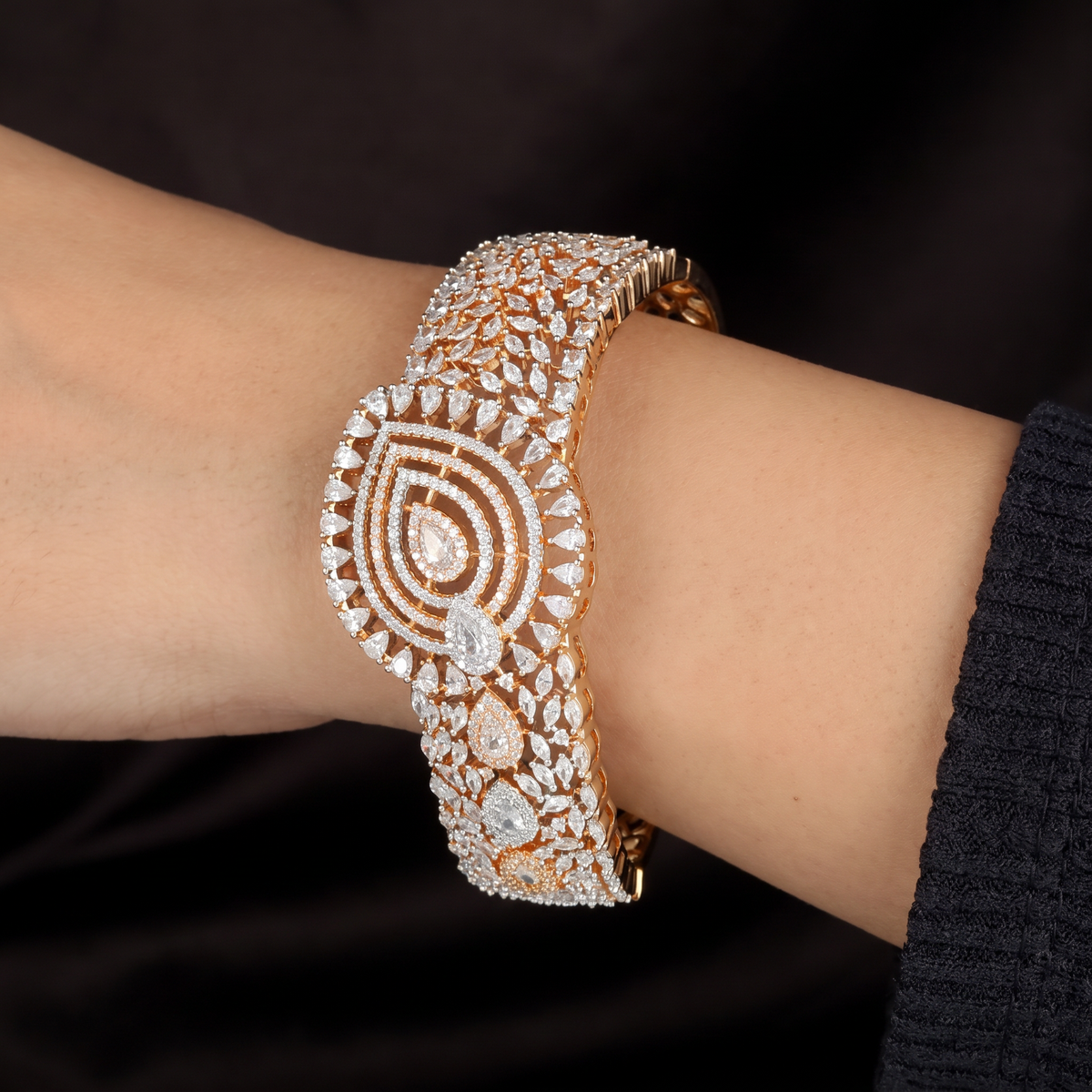 Drape Curve Kada with Circular Stone Motif Work
