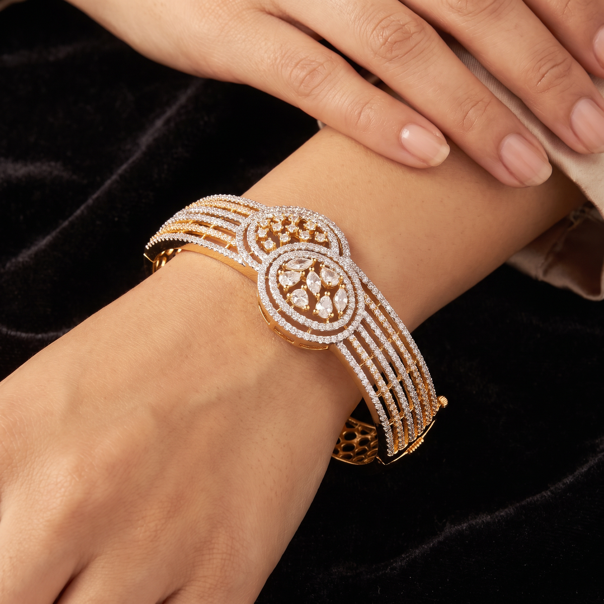 Designer Broad Gj Kada with Circular Floral Motif