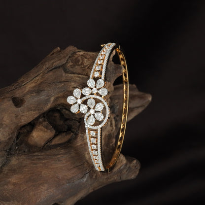 Gridflower Slim Kada with Textured Bloom Frame Styling