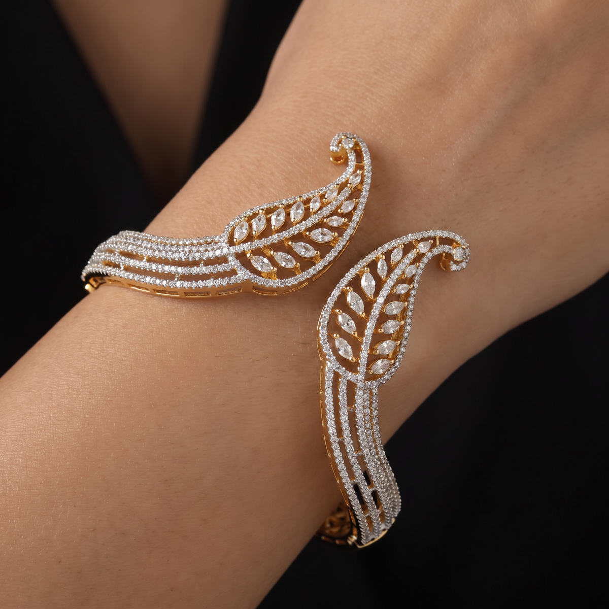 Abstract Spiral Fringe Kada with Curved Leaf Frame Detailing