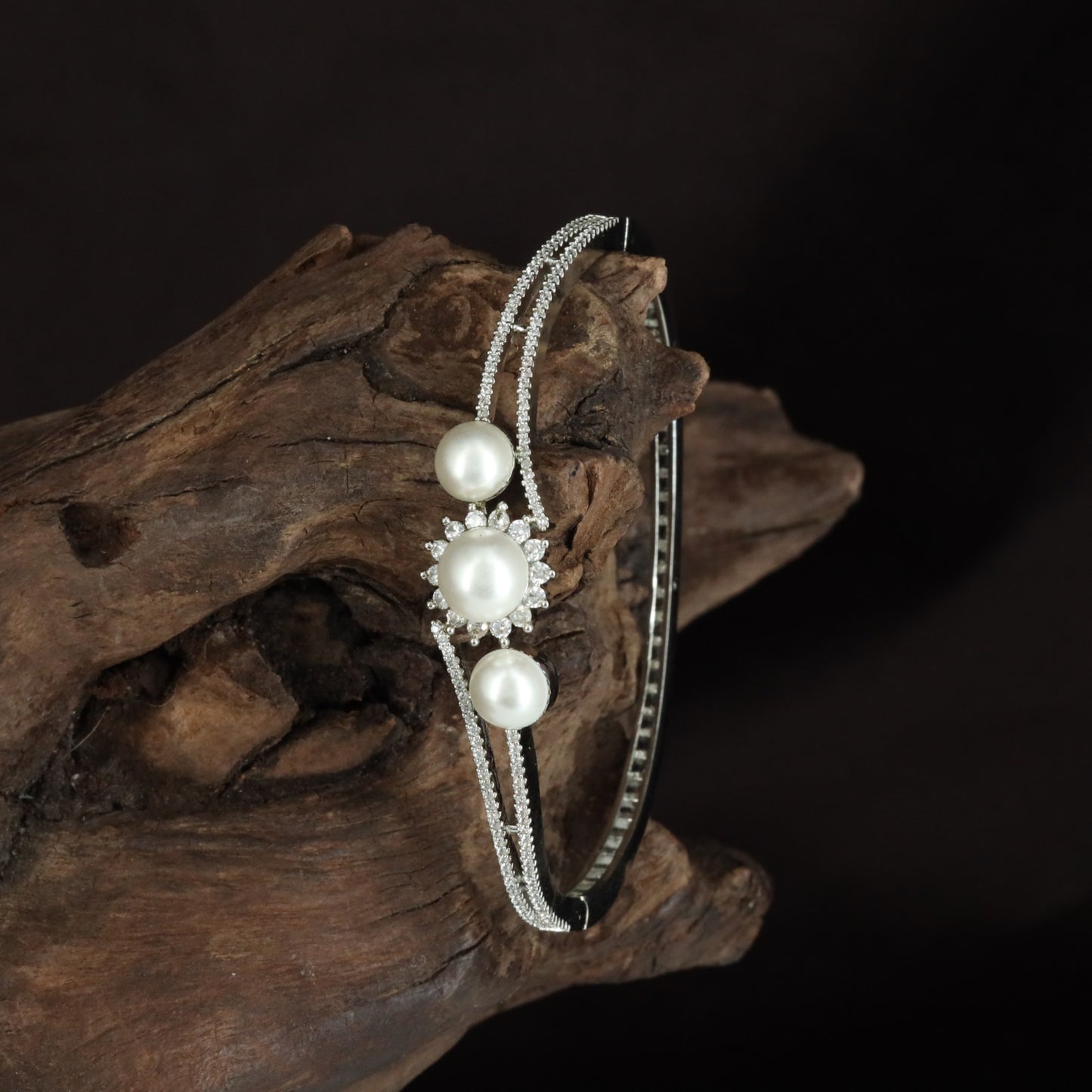 Classic Bead Line Kada with Structured Triple Pearl Alignment