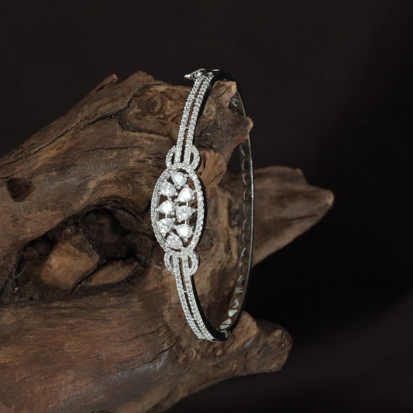 Dew Flower Narrow Kada with Raised Oval Border Work