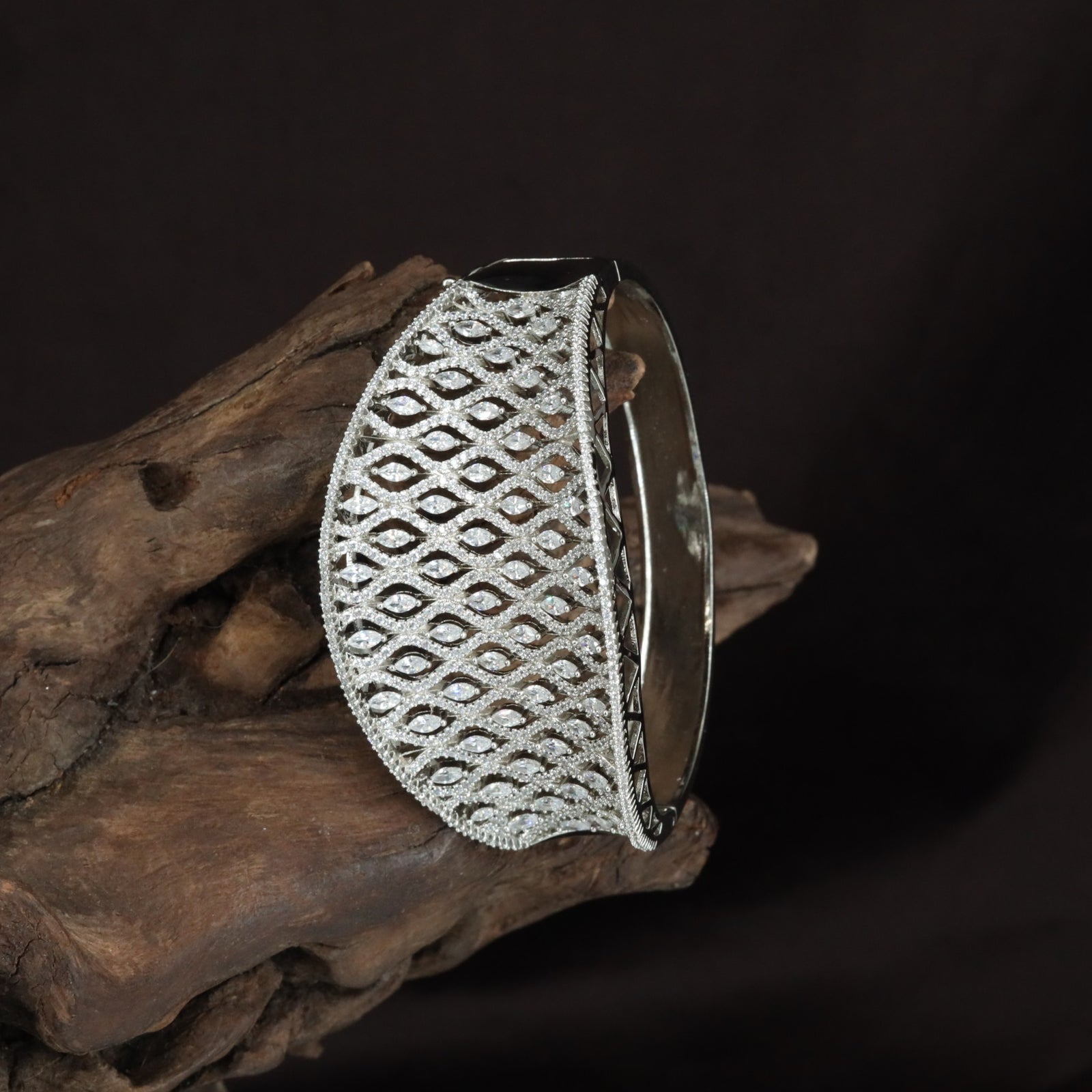 Open Mesh Grid Kada with Repeating Oval Frame Detailing
