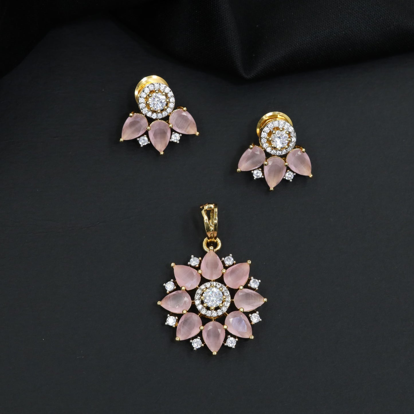 Festive blossom pendant set with petal cluster craftsmanship