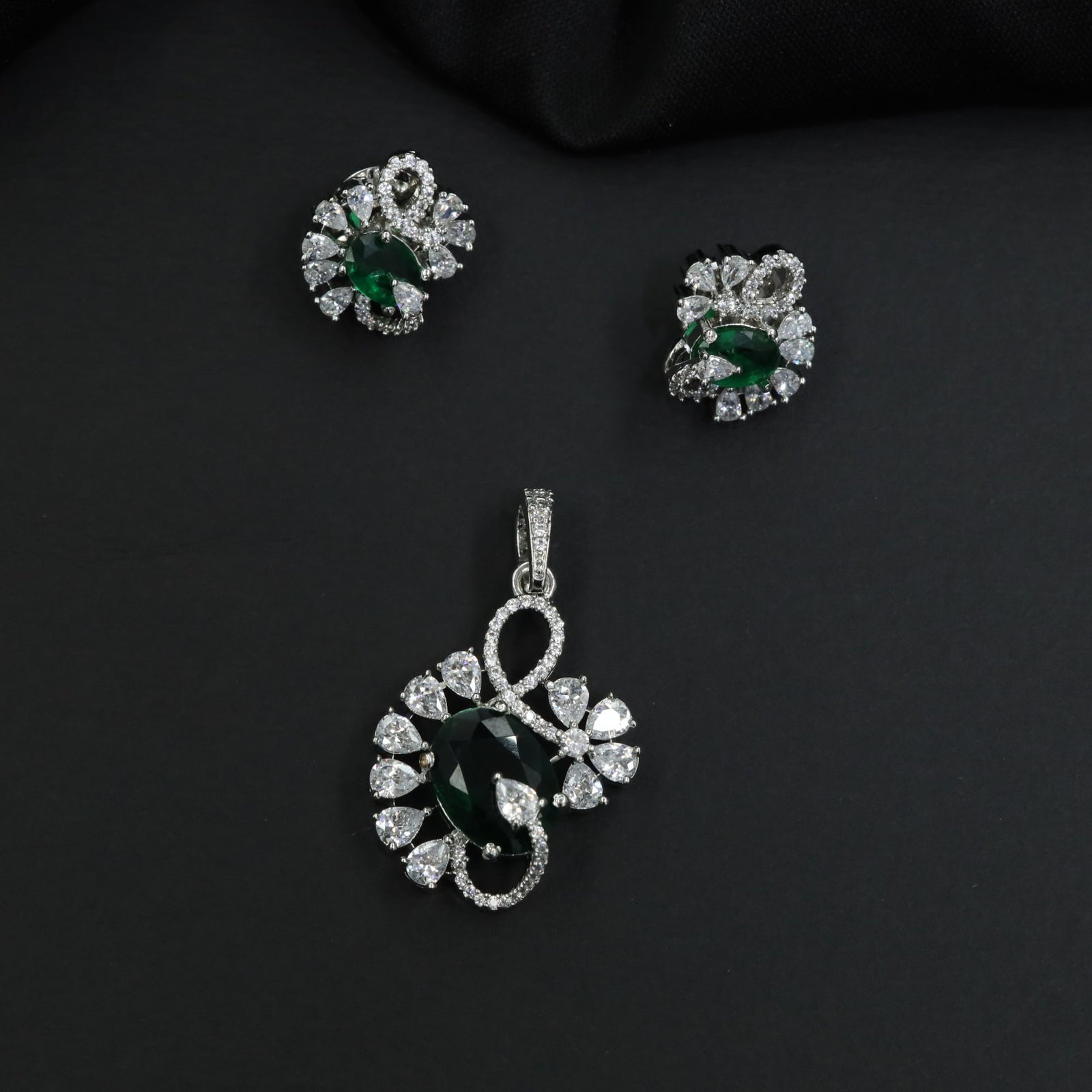 Designer floral pendant set with layered curves and cluster detailing