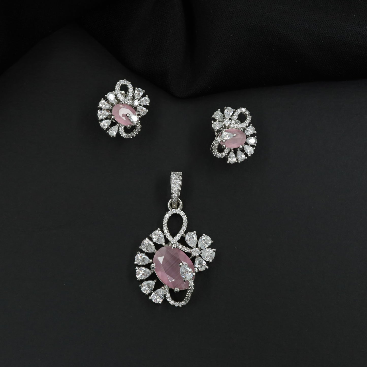 Designer floral pendant set with layered curves and cluster detailing