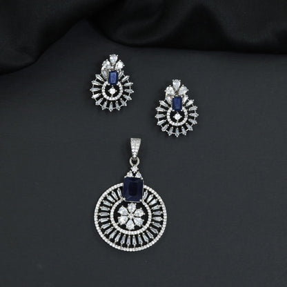 Classic circular pendant set with detailed medallion styling