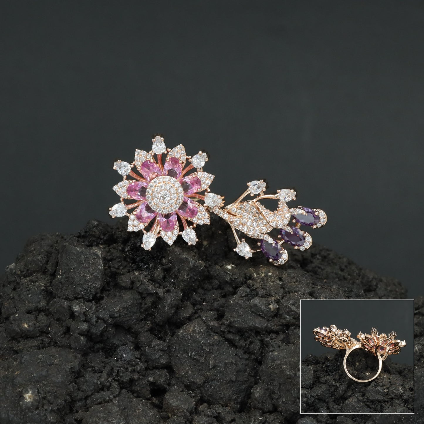 Floral Bouquet Finger Ring with Bloom and Leaf Design