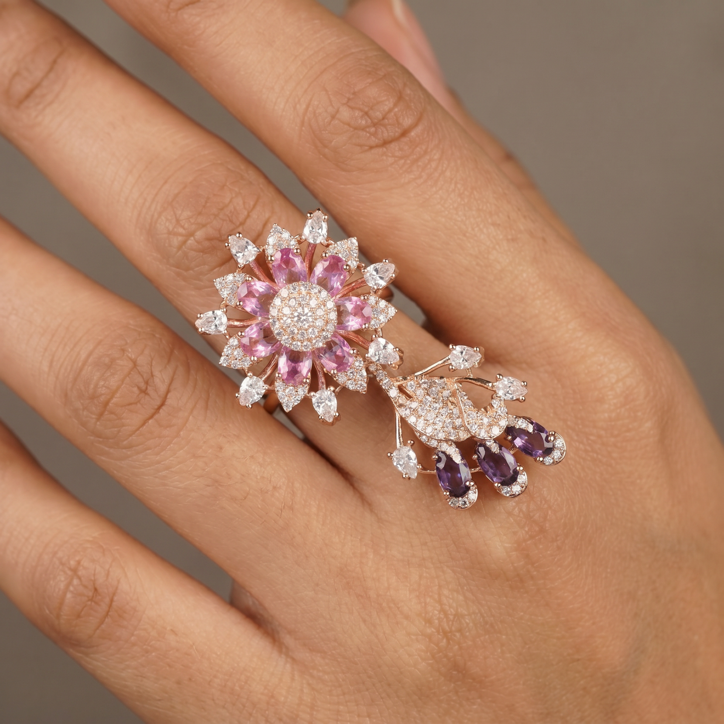Floral Bouquet Finger Ring with Bloom and Leaf Design