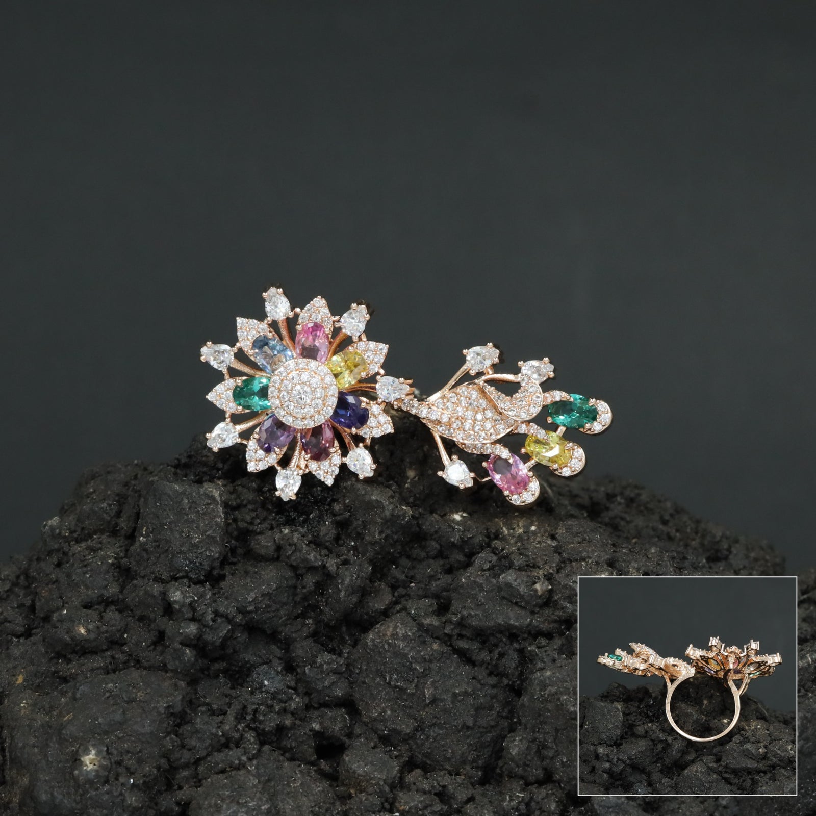 Floral Bouquet Finger Ring with Bloom and Leaf Design