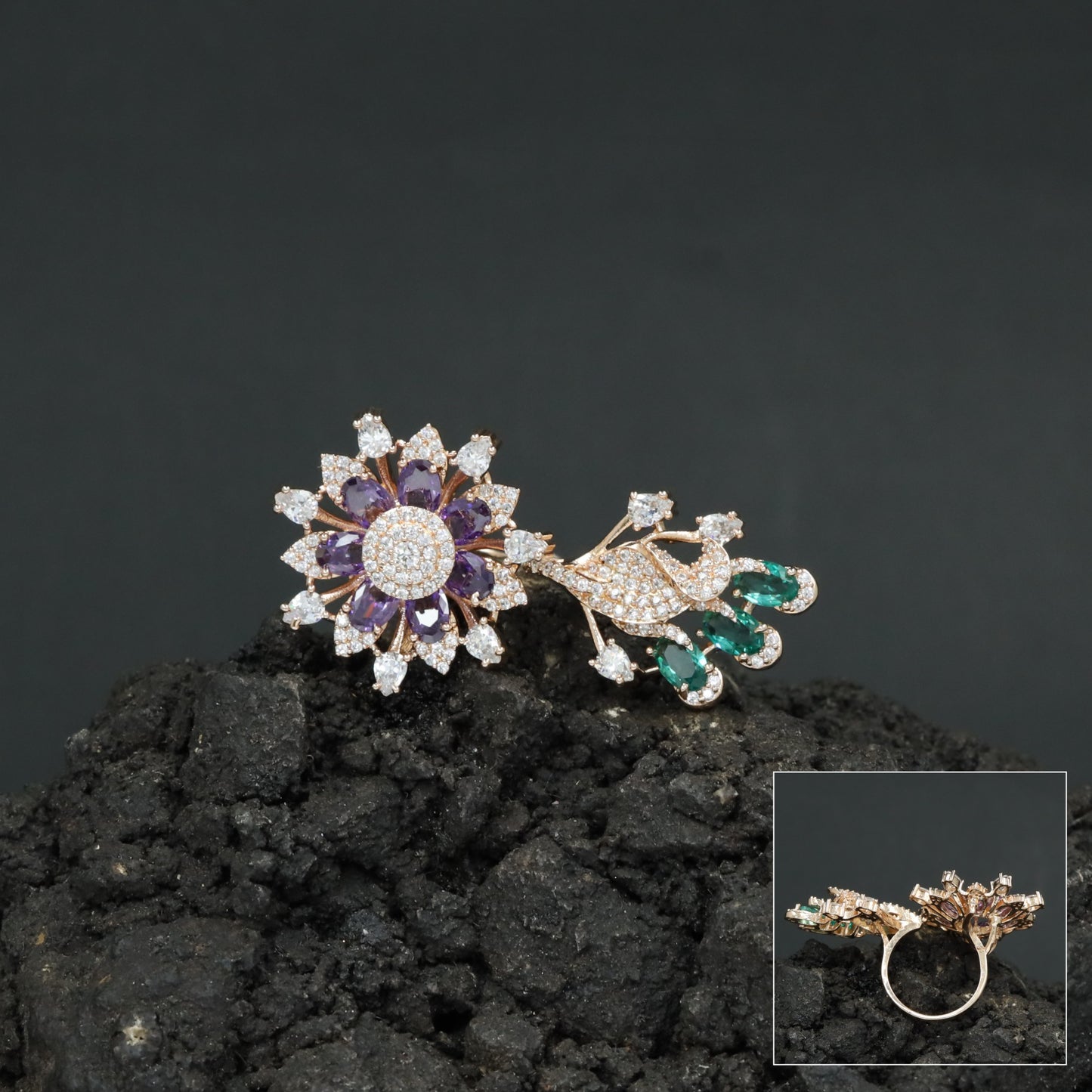 Floral Bouquet Finger Ring with Bloom and Leaf Design