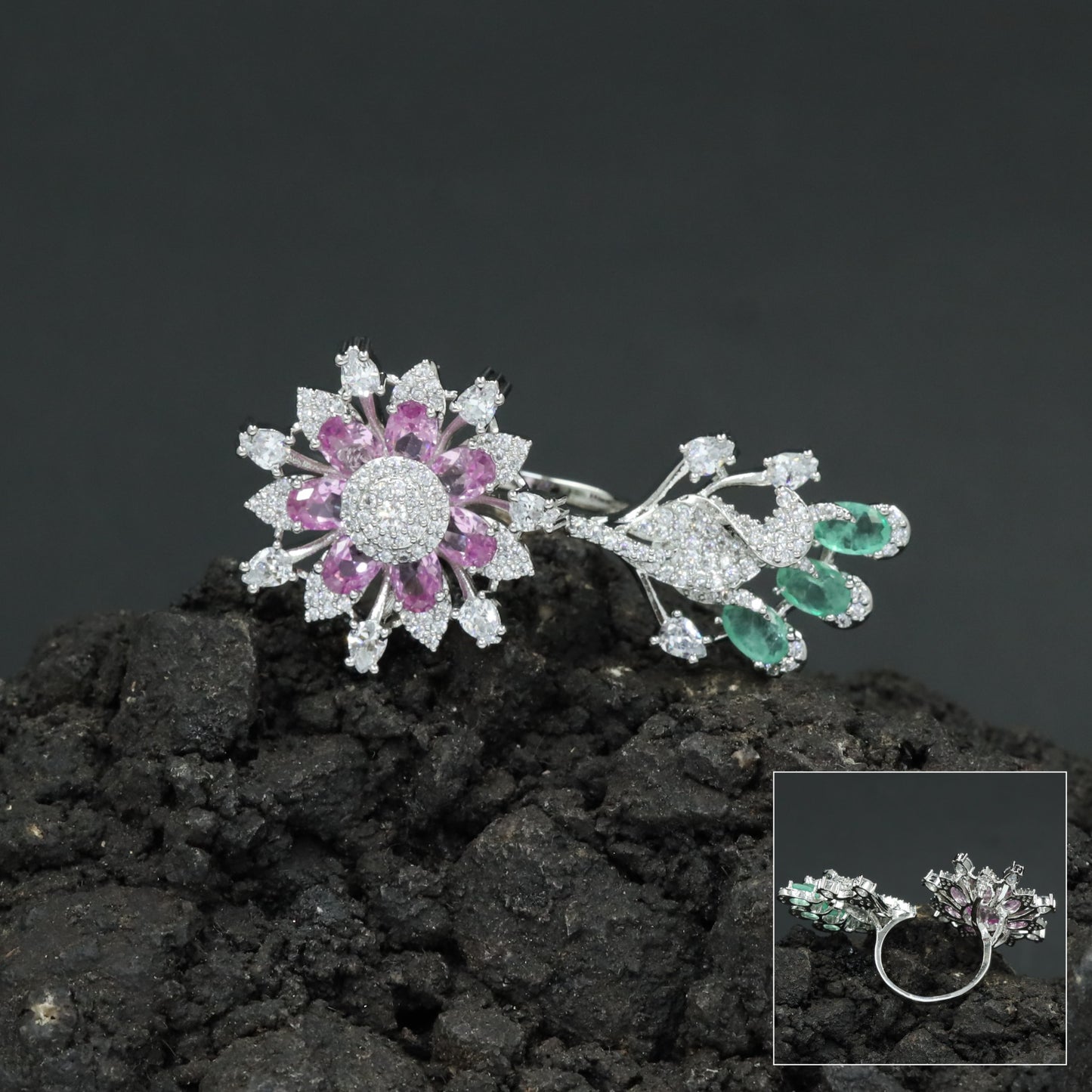 Floral Bouquet Finger Ring with Bloom and Leaf Design