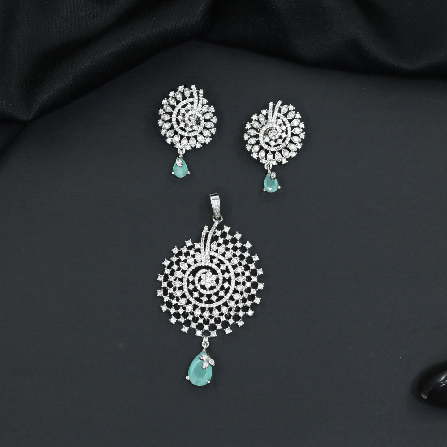Elegant flower pendant set with concentric floral construction and statement medallion design