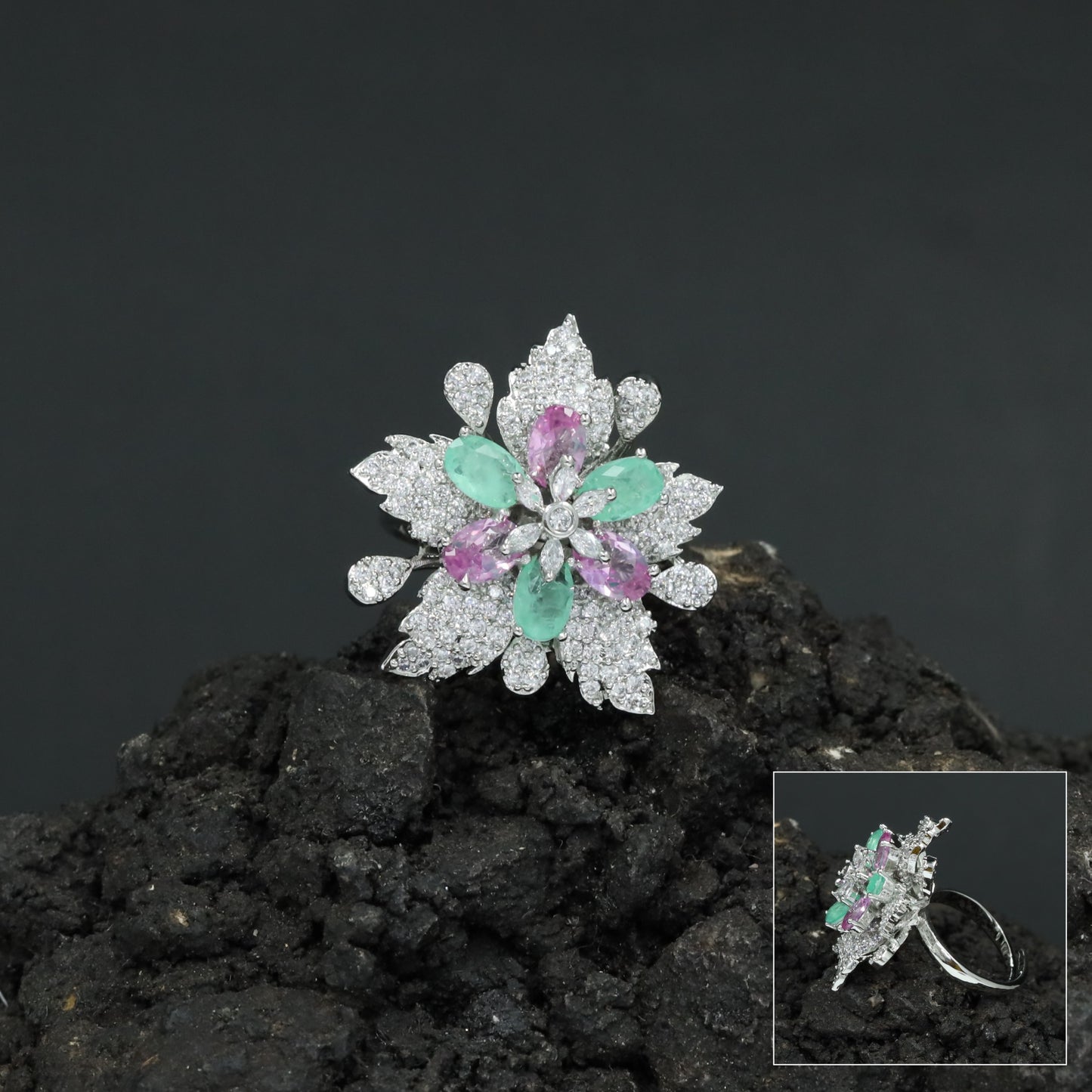 Floral Burst Finger Ring with Nature Inspired Design