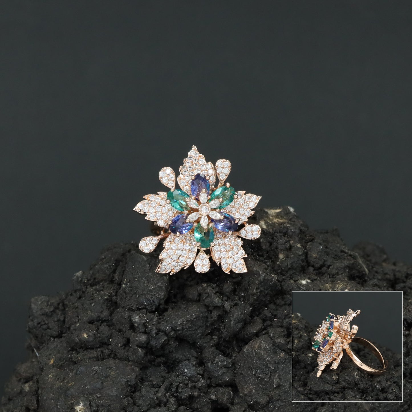 Floral Burst Finger Ring with Nature Inspired Design