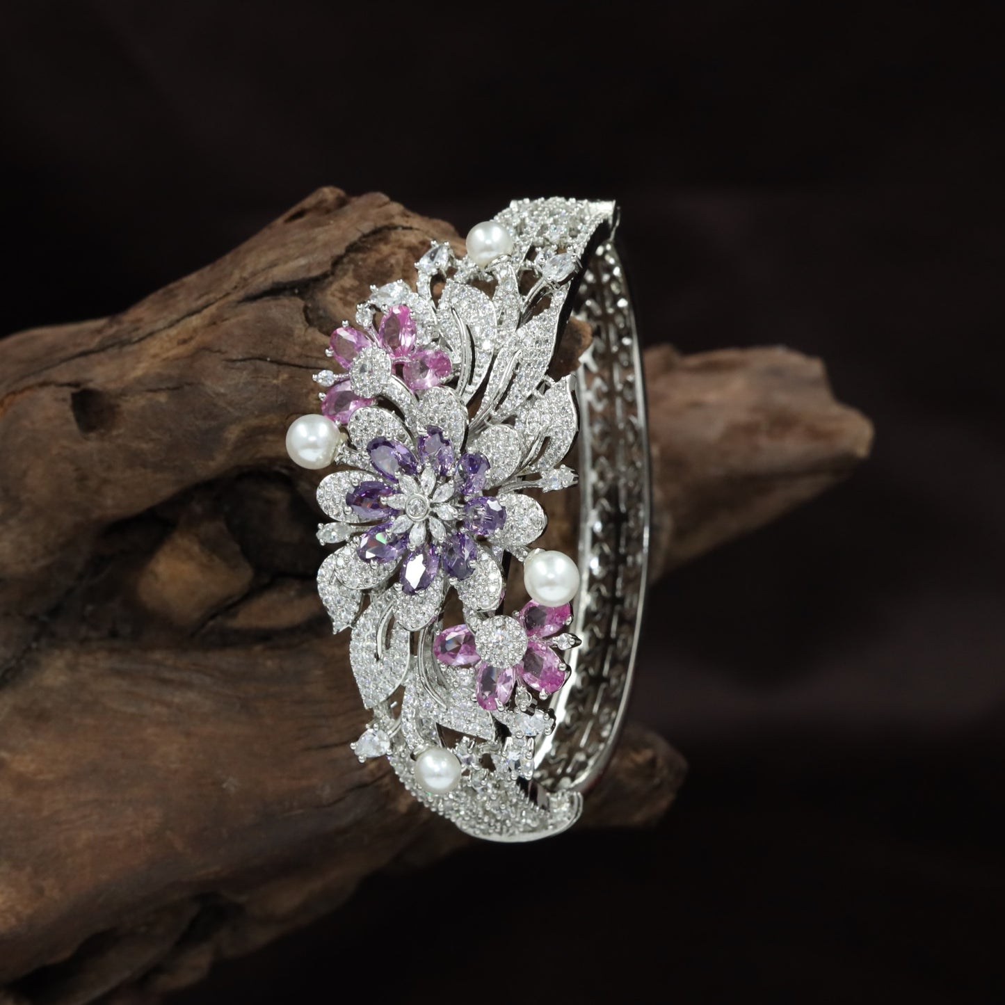 Artistic Floral Kada with Layered Bloom Arrangement