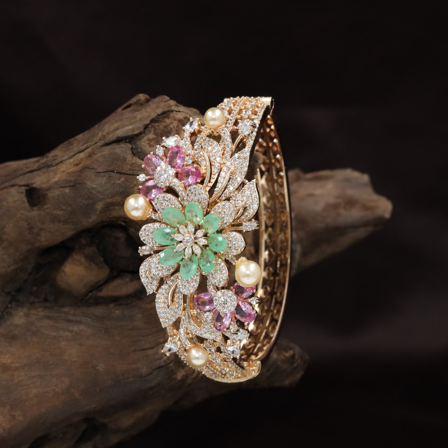 Artistic Floral Kada with Layered Bloom Arrangement