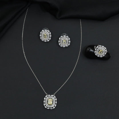 Statement pendant chain set with structured geometric detailing and matching studs