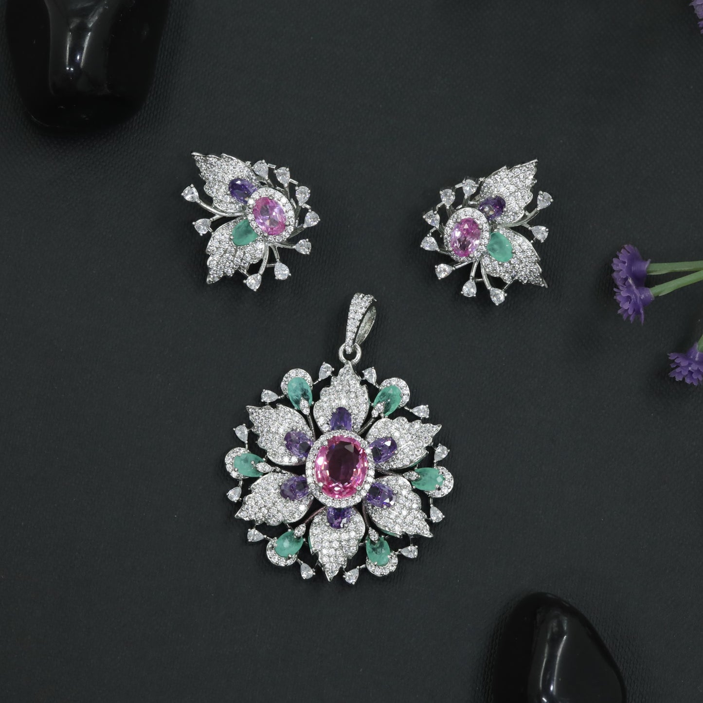 Pendant Set with Leaf Petal Floral Composition
