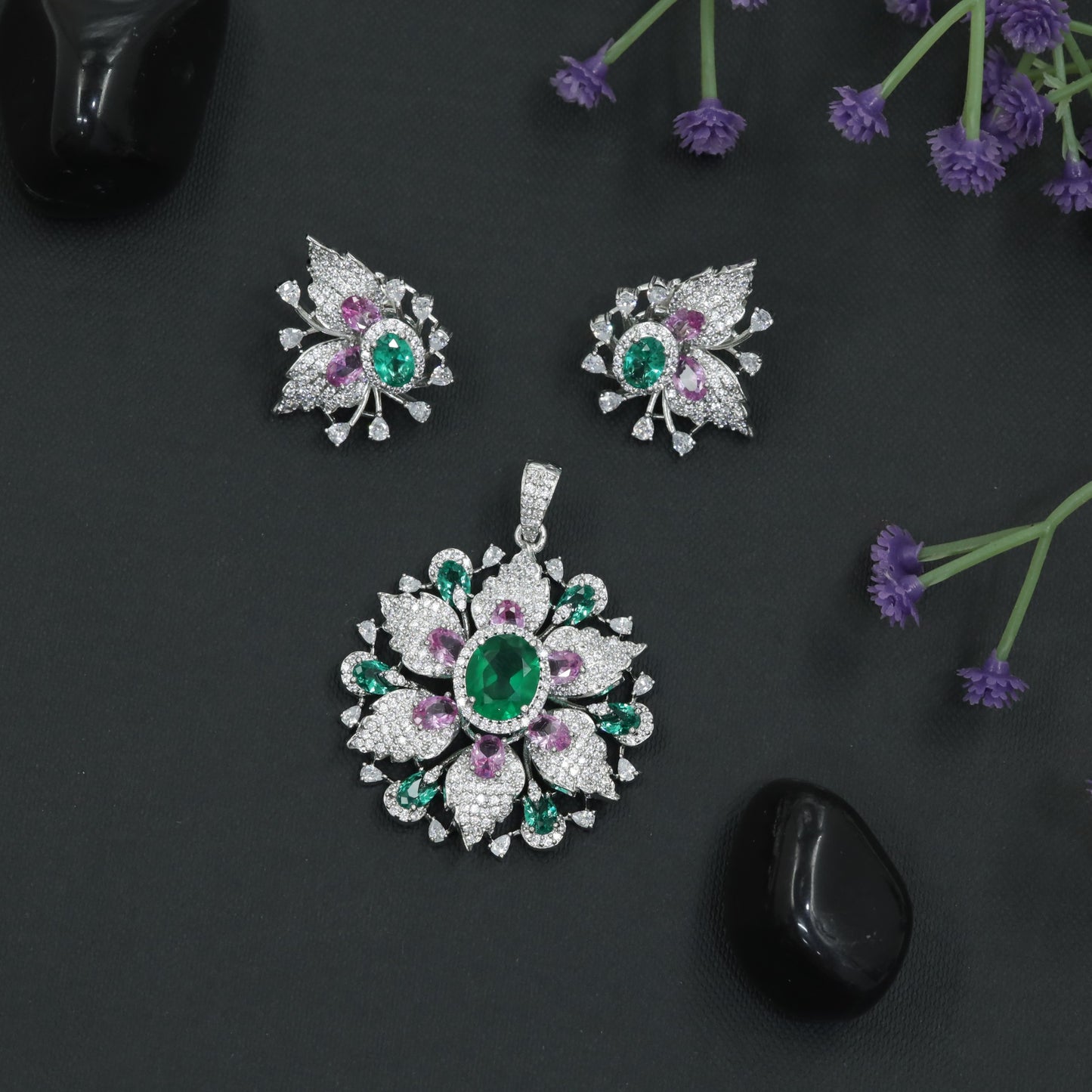 Pendant Set with Leaf Petal Floral Composition