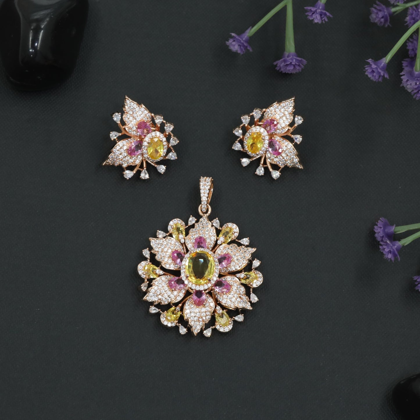 Pendant Set with Leaf Petal Floral Composition