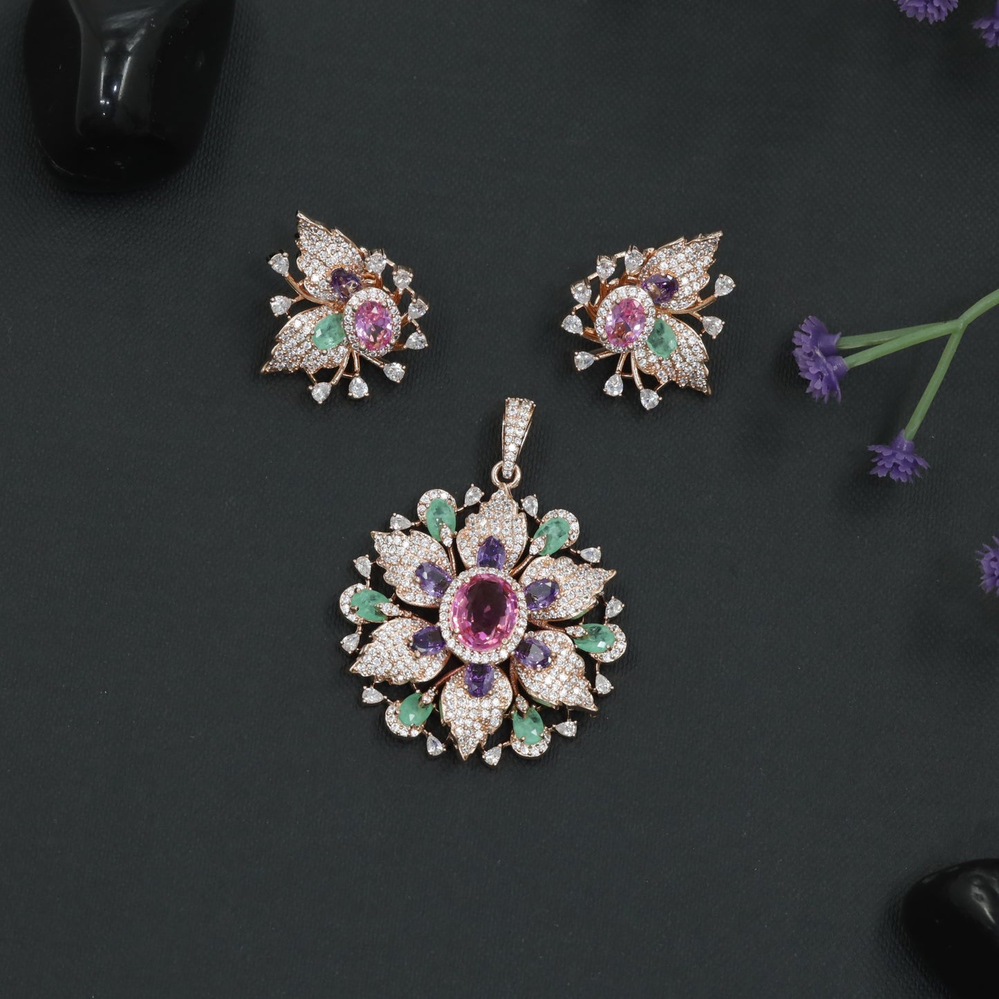 Pendant Set with Leaf Petal Floral Composition