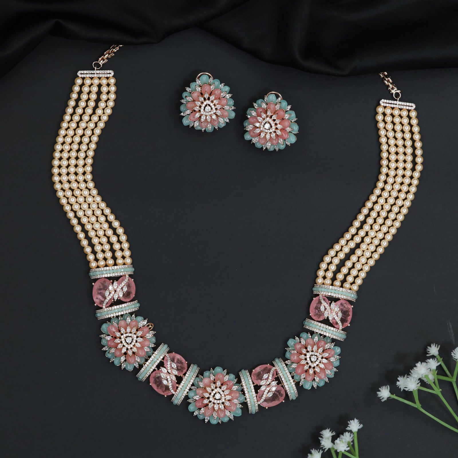 Decorative Floral Rose Gold Beads Necklace Set with Matching Studs