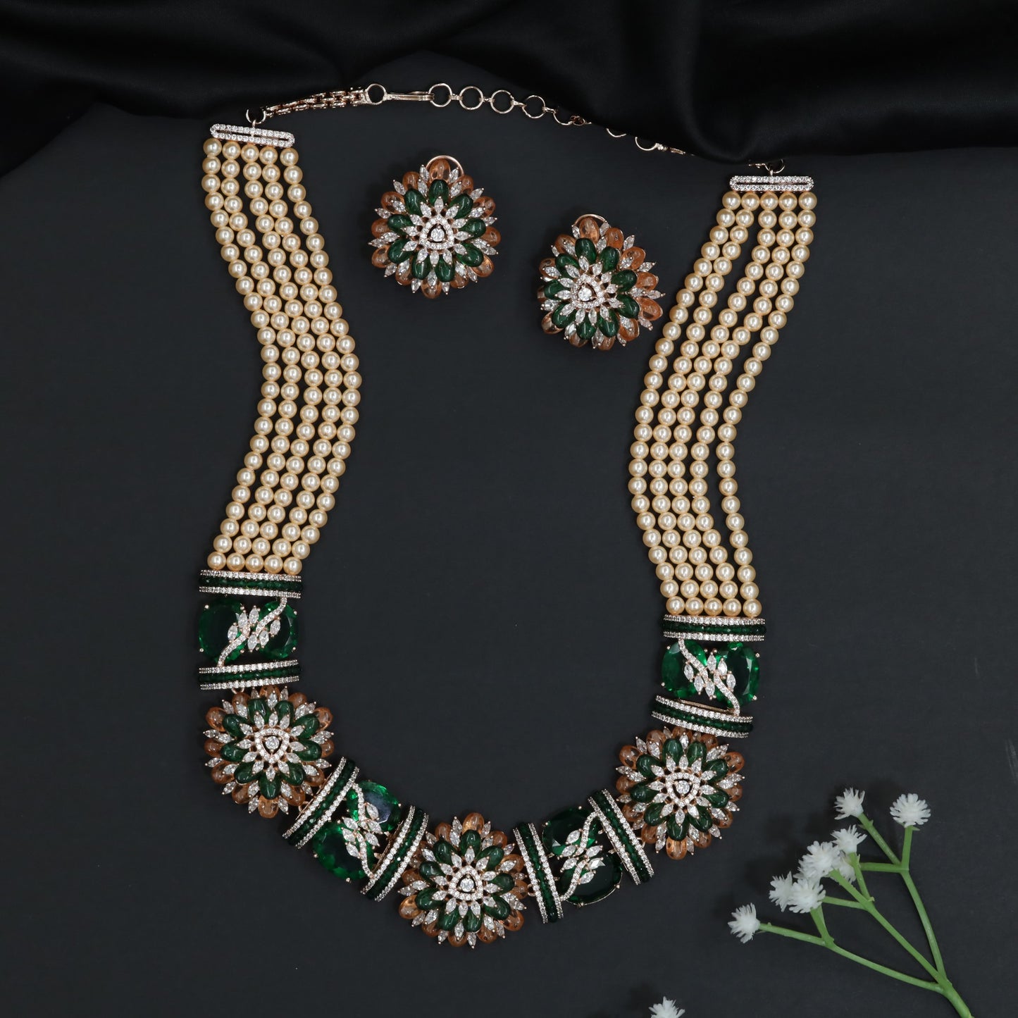 Decorative Floral Rose Gold Beads Necklace Set with Matching Studs