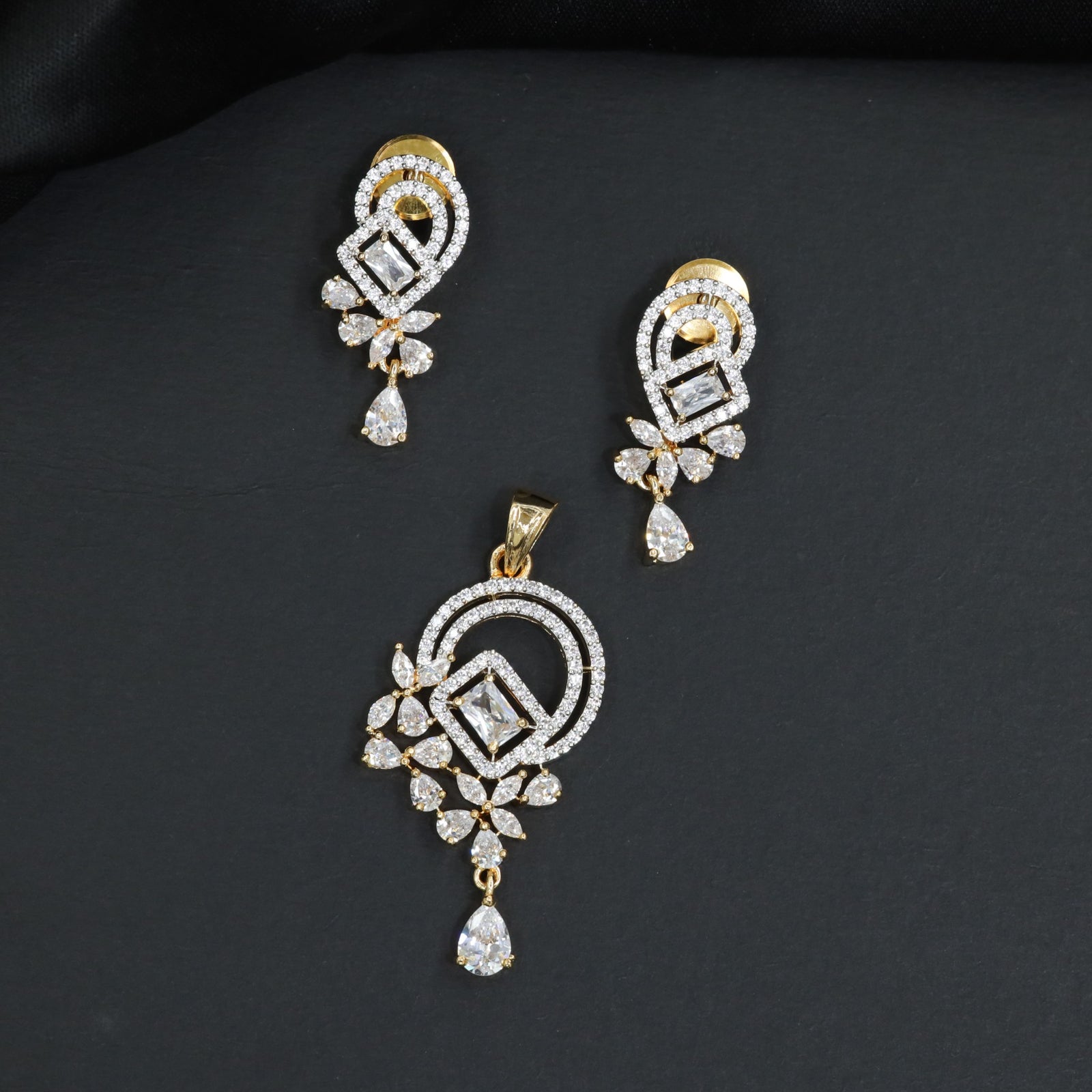 Graceful marquise rosette geometric pendant set with stone accented top bail
