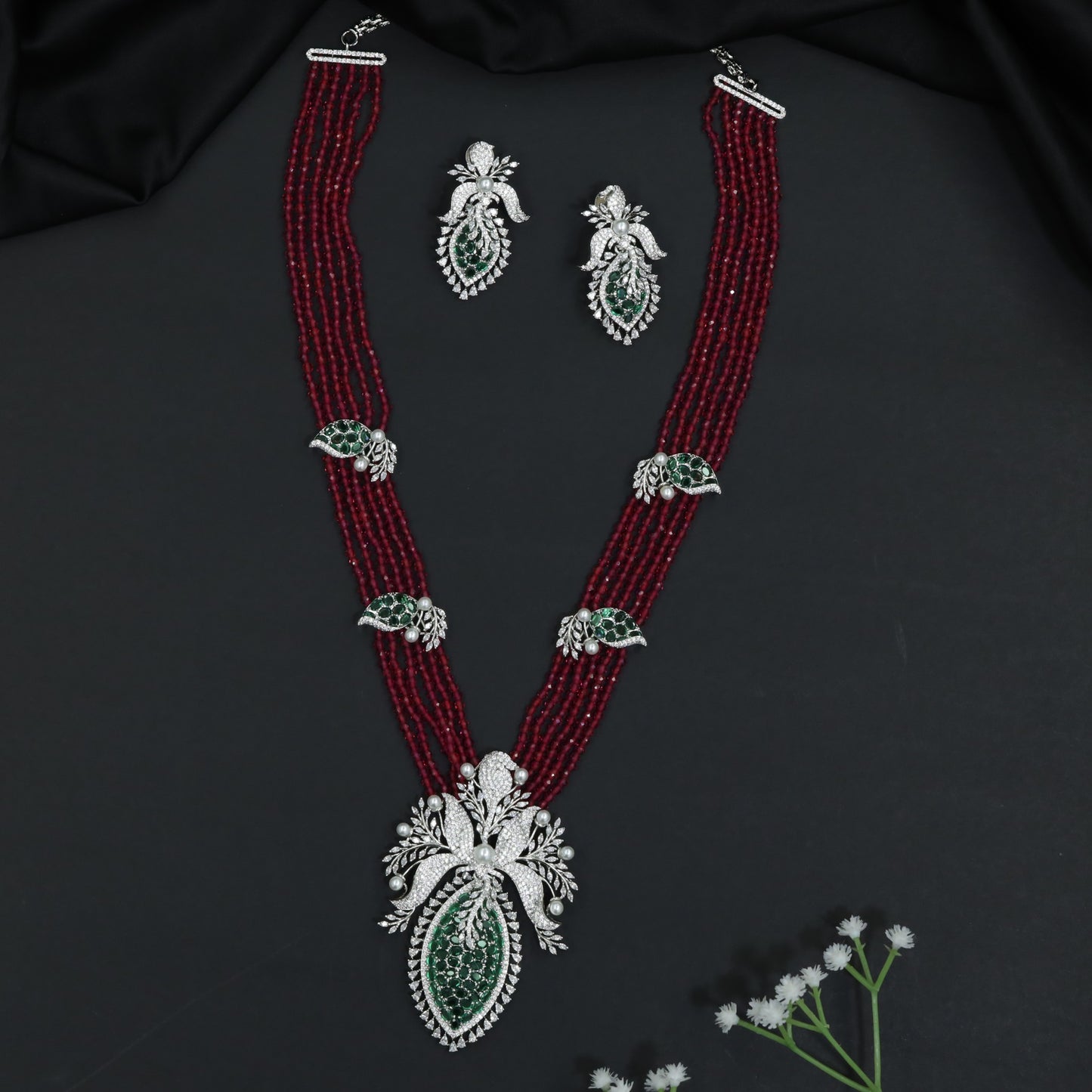 Garden Inspired Rhodium Beads Necklace Set with Ornamental Pendant