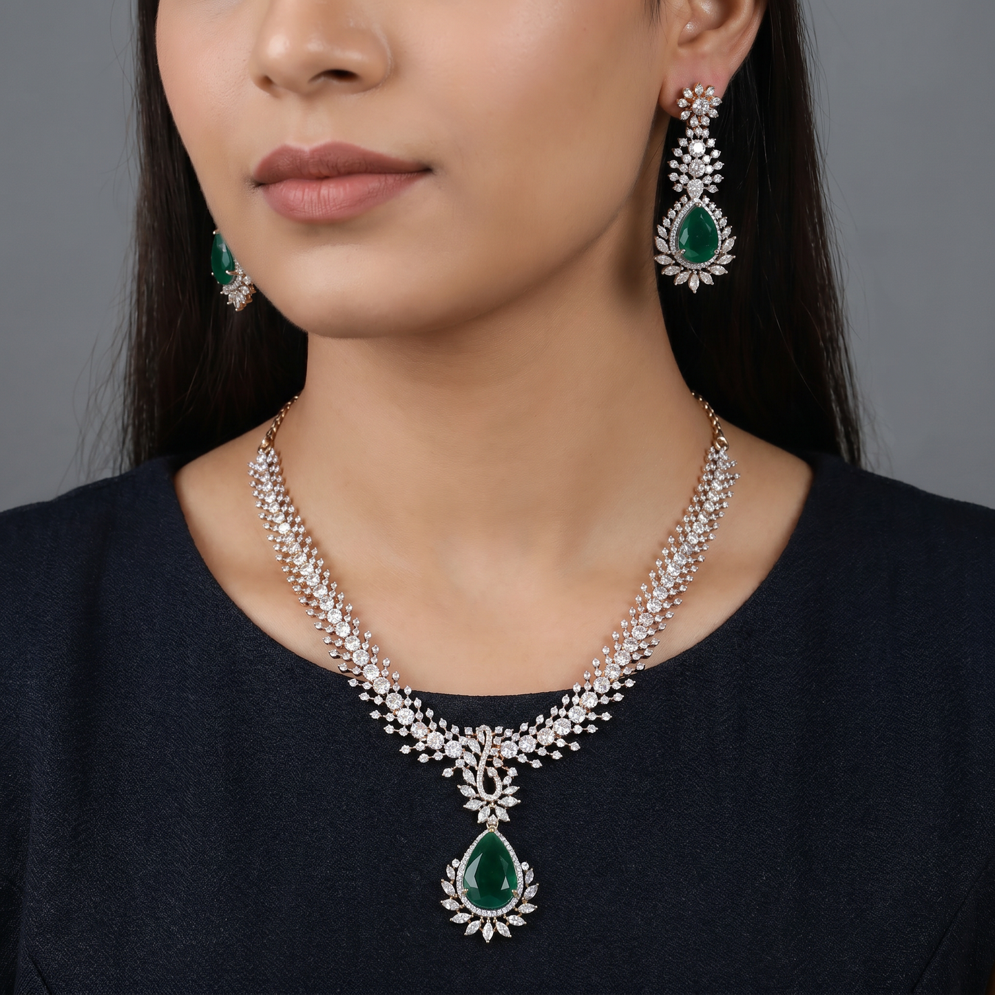 Rosette pendant rhodium necklace with double strand silhouette