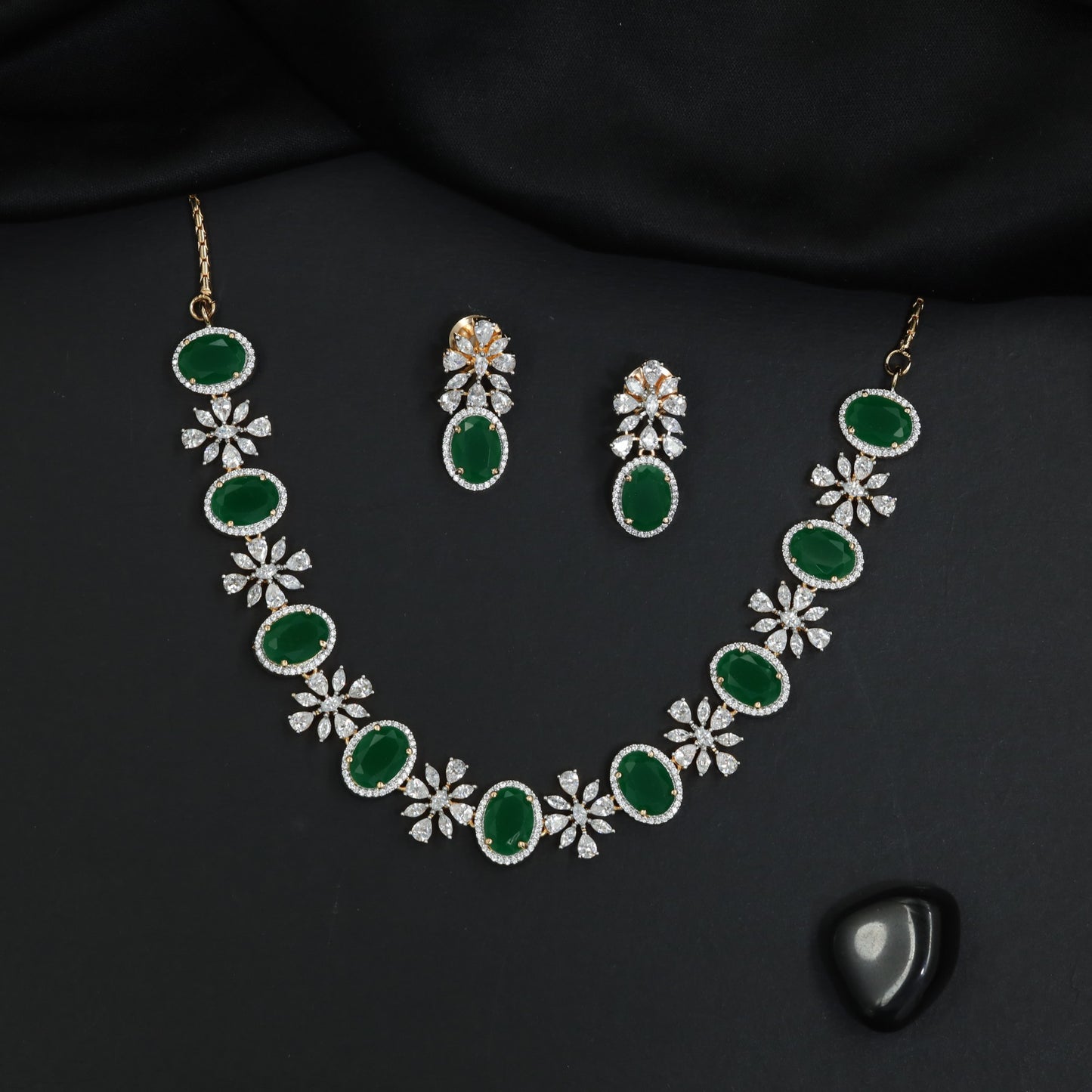 Heritage Revival GJ necklace set with floral connector arrangement