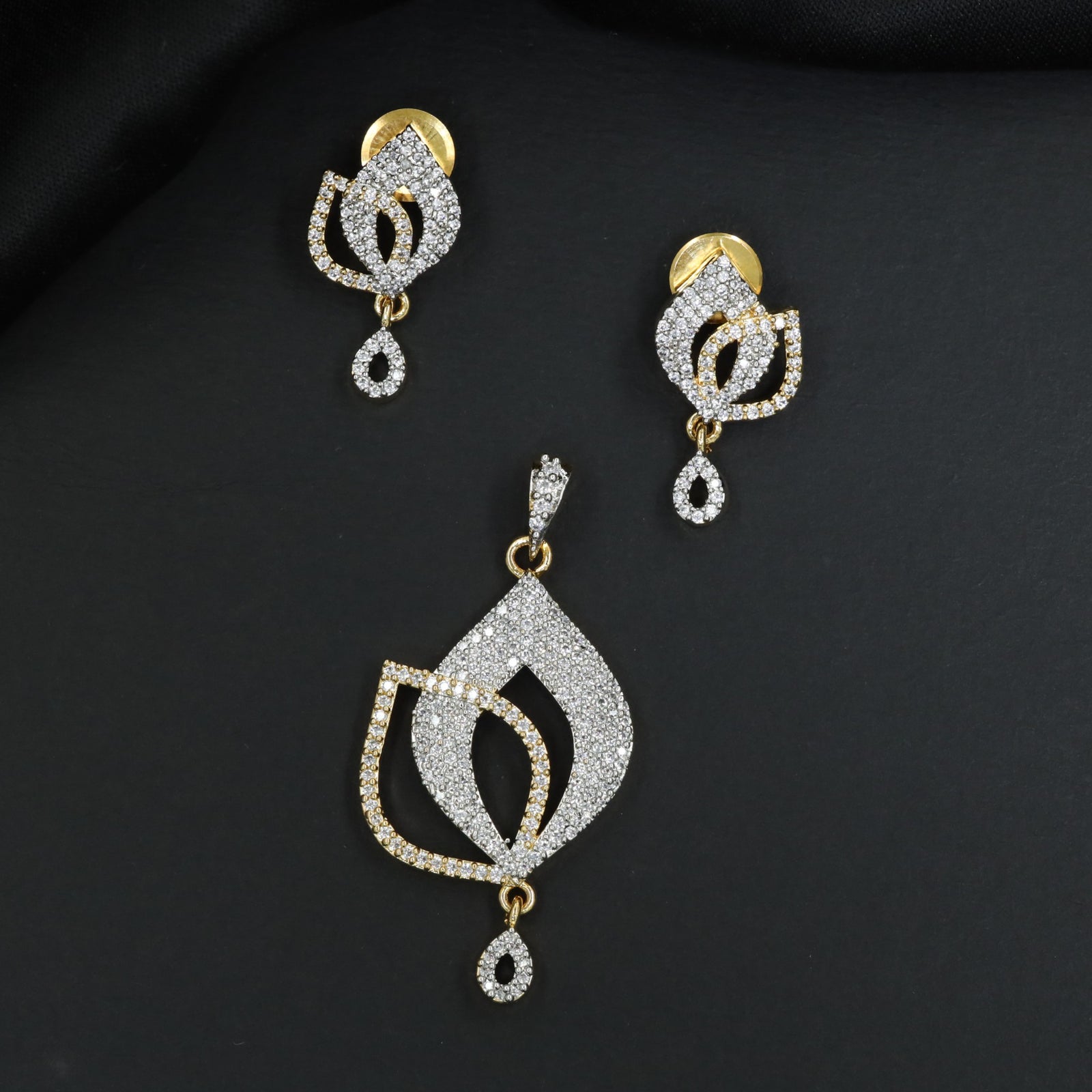 Floral Leaf Pendant Set with Double Frame Detailing