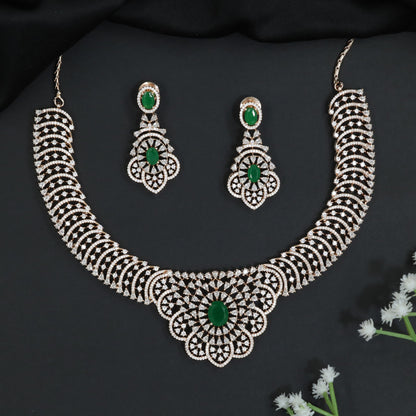 Floral Lattice GJ Necklace Set with Ornamental Medallion Design