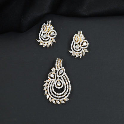 Marquise Pattern Pendant Set with Flowing Curve Structure