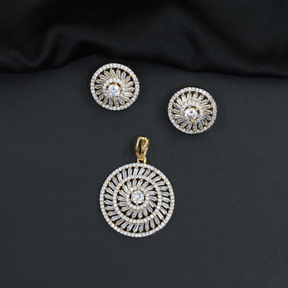 Radiating Wheel Pendant Set with Detailed Center Work