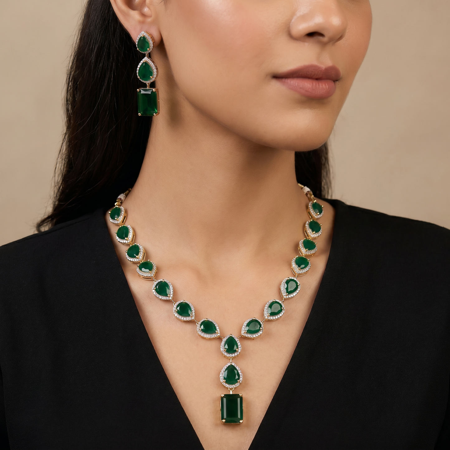 Signature atelier rhodium necklace set with pendant-led design