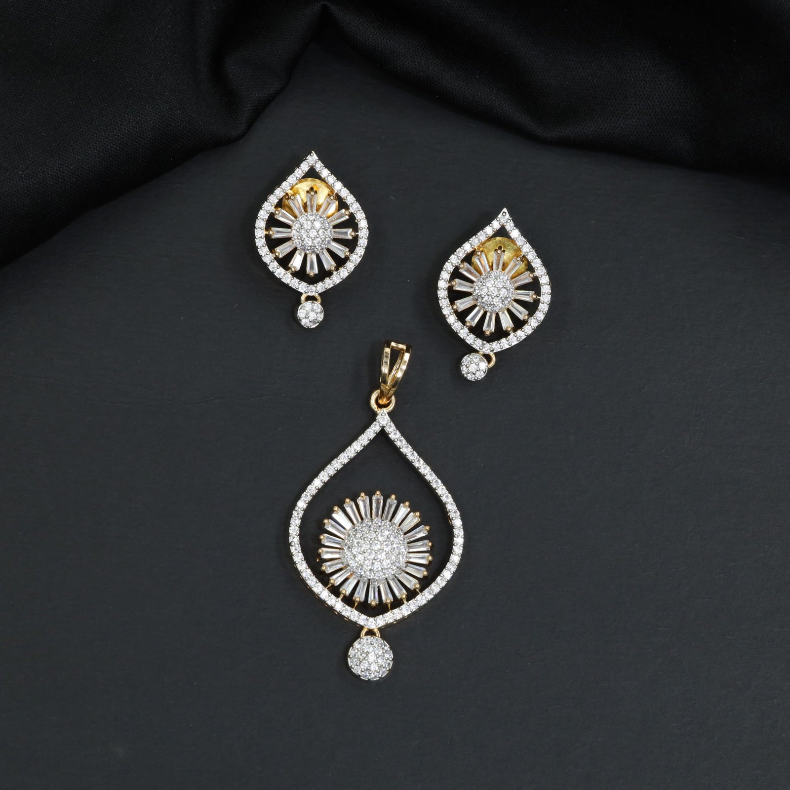 Designer Pendant Set with Teardrop Frame Styling