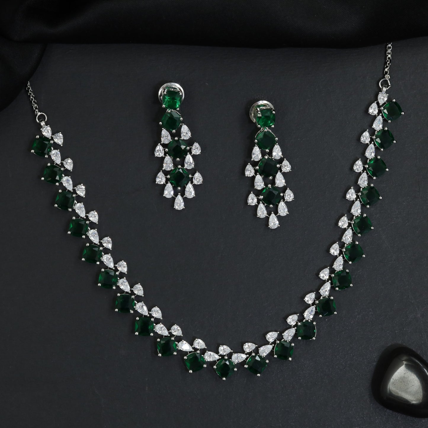 Refined Glamour Rhodium Necklace Set with Drop Cluster Detailing