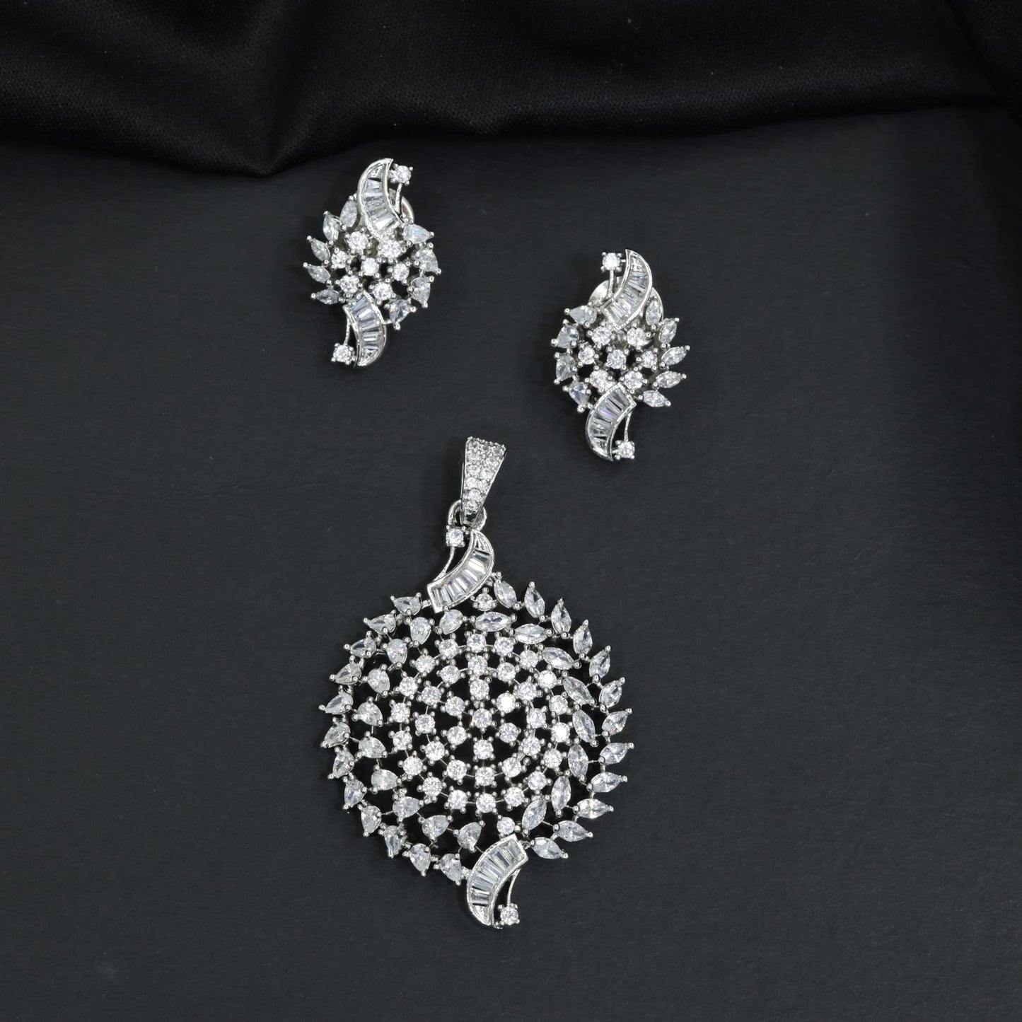 Statement Pendant Set with Circular Floral Pattern