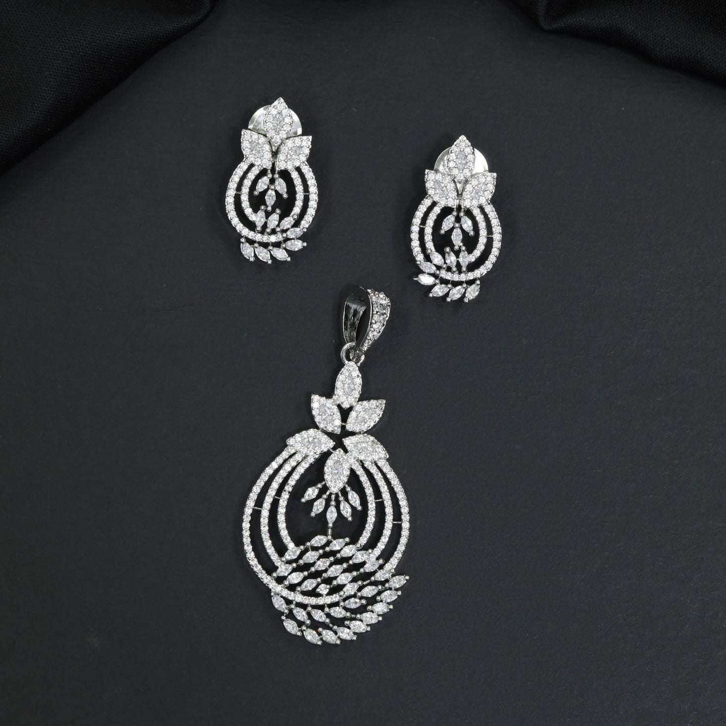 Timeless Pendant Set with Botanical Inspired Design