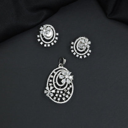 Contemporary Pendant Set with Openwork Circular Design