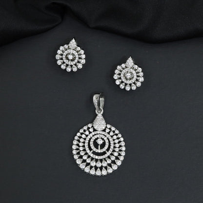 Designer Pendant Set with Openwork Round Craftsmanship
